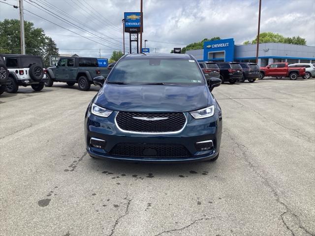 2025 Chrysler Pacifica PACIFICA SELECT