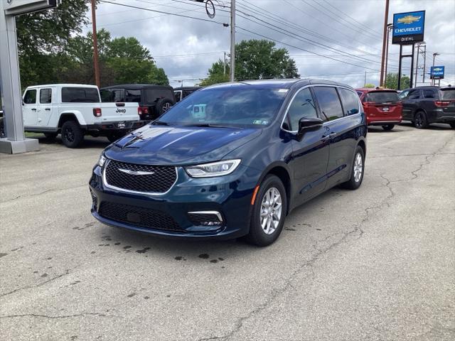 2025 Chrysler Pacifica PACIFICA SELECT