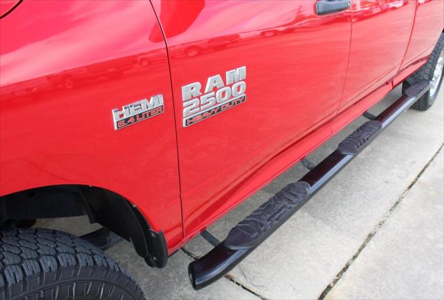 2017 RAM 2500 Tradesman Crew Cab 4x4 8 Box