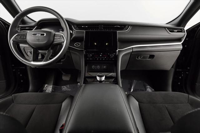 2023 Jeep Grand Cherokee Altitude 4x4 2023 Jeep Grand Cherokee Altitude 4x4