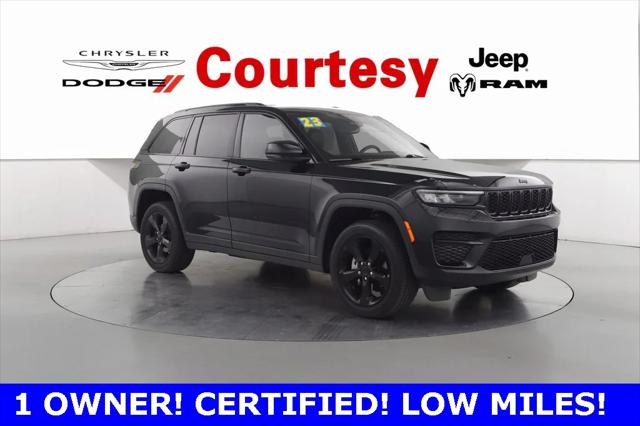 2023 Jeep Grand Cherokee Altitude 4x4 2023 Jeep Grand Cherokee Altitude 4x4