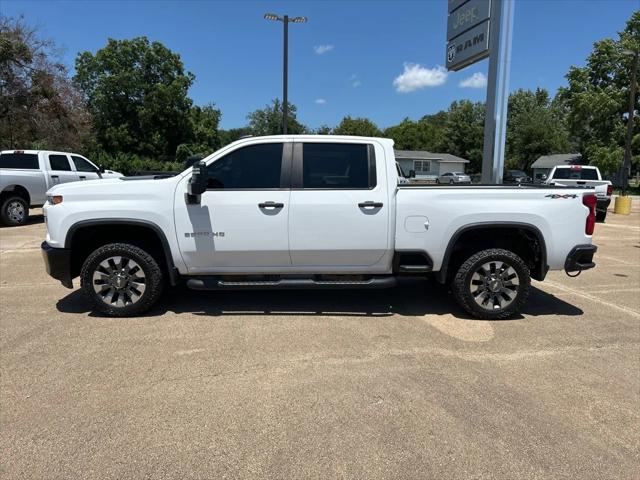 2021 Chevrolet Silverado 2500HD 4WD Crew Cab Standard Bed Custom