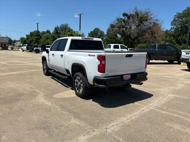 2021 Chevrolet Silverado 2500HD 4WD Crew Cab Standard Bed Custom