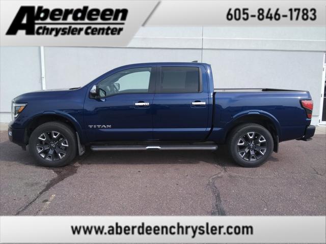 2023 Nissan TITAN Crew Cab Platinum Reserve 4x4