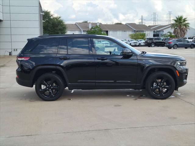 2022 Jeep Grand Cherokee Altitude 4x4