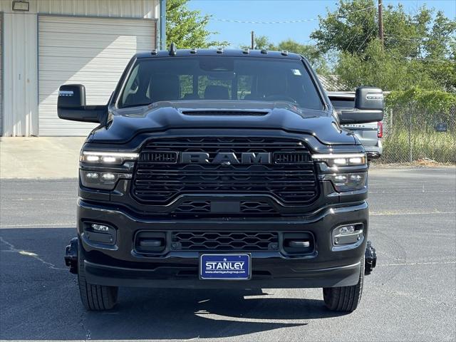 2025 RAM Ram 3500 RAM 3500 LARAMIE MEGA CAB 4X4 64 BOX