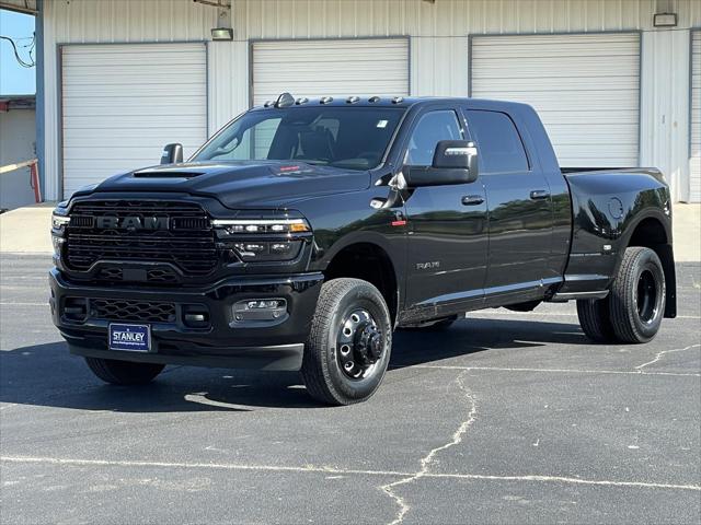 2025 RAM Ram 3500 RAM 3500 LARAMIE MEGA CAB 4X4 64 BOX