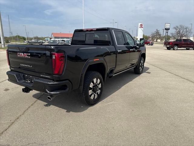2025 GMC Sierra 2500HD 4WD Crew Cab Standard Bed Denali