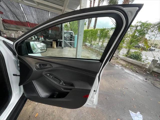 2015 Ford Focus S