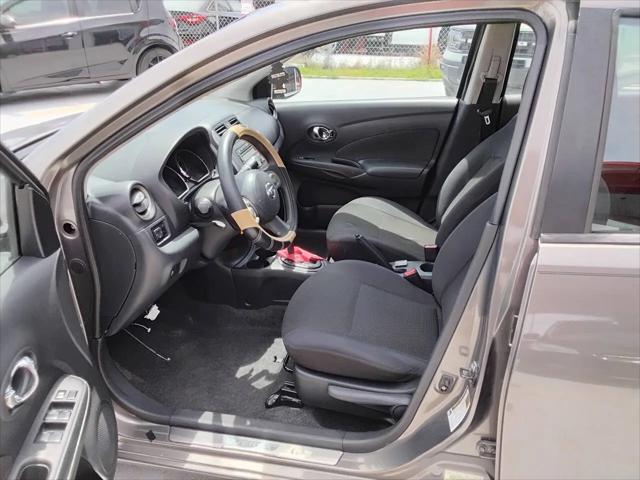 2012 Nissan Versa 1.6 SL