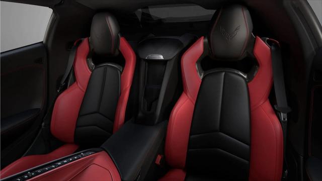 2025 Chevrolet Corvette Stingray RWD Coupe 2LT