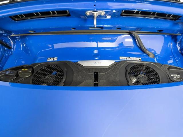 2025 Porsche 911 Carrera