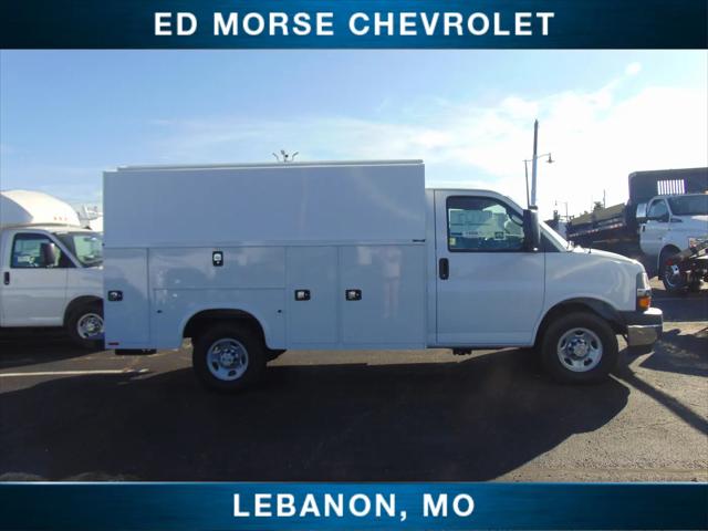 2025 Chevrolet Express Cutaway Work Van