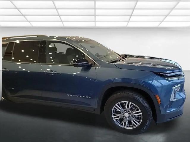 2026 Chevrolet Traverse FWD LT