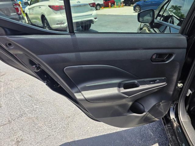 2020 Nissan Versa S Xtronic CVT