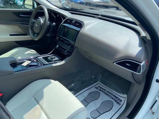 2018 Jaguar XE 25t Premium