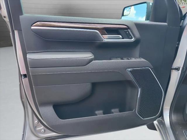 2026 Chevrolet Silverado 1500 4WD Crew Cab Short Bed LT with 2FL
