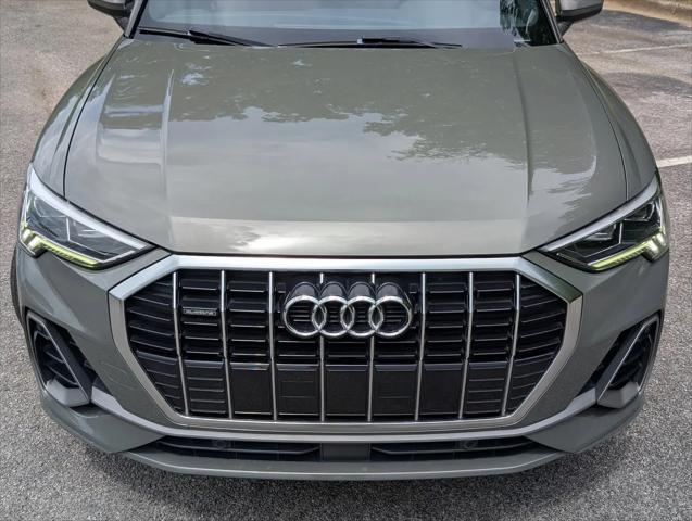 2020 Audi Q3 Premium Plus 45 TFSI S line quattro Tiptronic