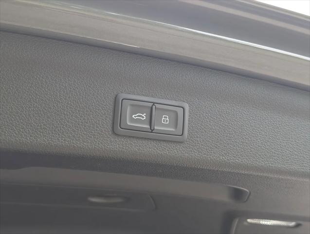 2020 Audi Q3 Premium Plus 45 TFSI S line quattro Tiptronic