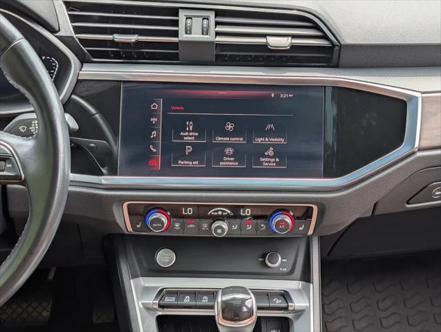 2020 Audi Q3 Premium Plus 45 TFSI S line quattro Tiptronic