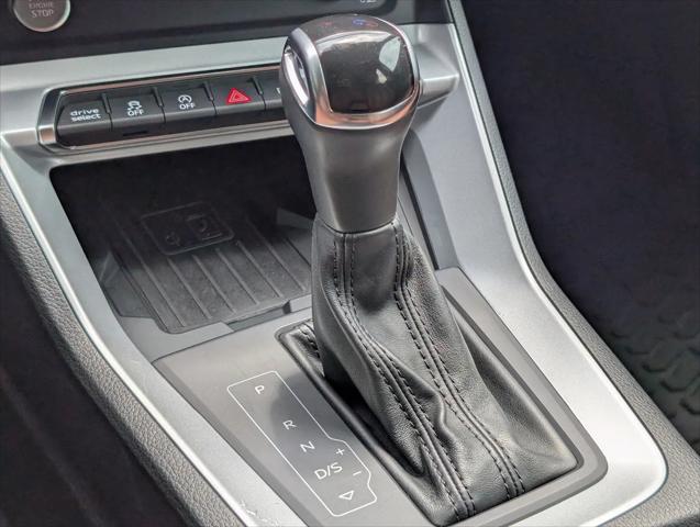 2020 Audi Q3 Premium Plus 45 TFSI S line quattro Tiptronic