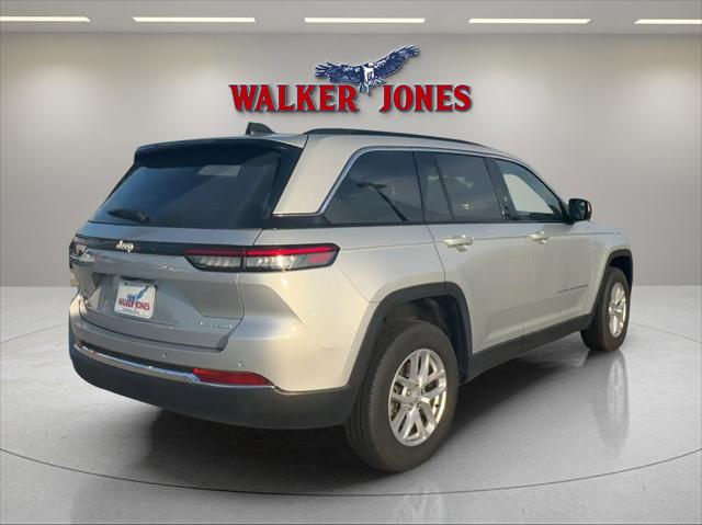 2024 Jeep Grand Cherokee Laredo X 4x4