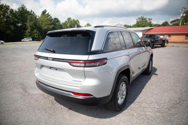 2023 Jeep Grand Cherokee Laredo 4x4