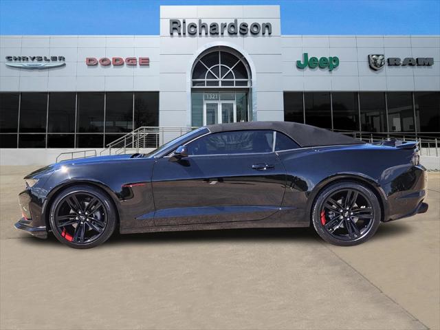 2022 Chevrolet Camaro RWD Convertible 1LT