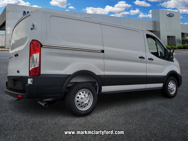 2025 Ford Transit Cargo Van Base