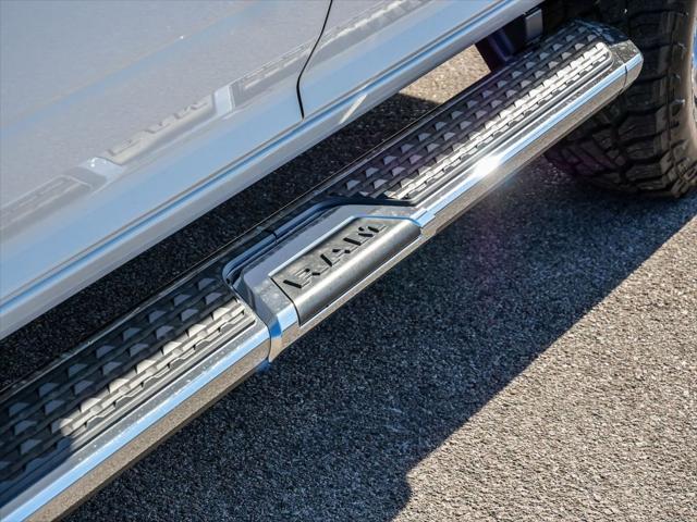 2024 Ram 3500 Big Horn Crew Cab 4x4 8' Box