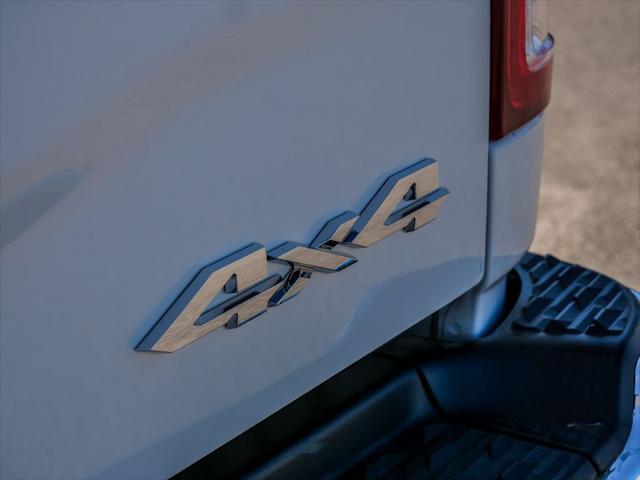 2024 Ram 3500 Big Horn Crew Cab 4x4 8' Box