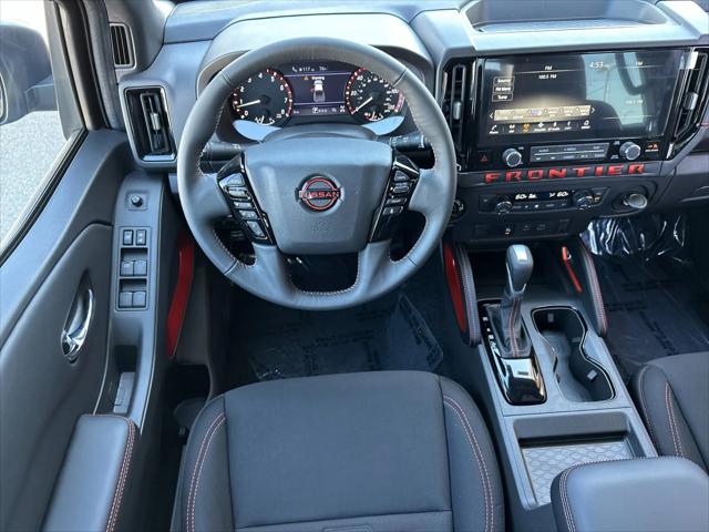 2025 Nissan Frontier Crew Cab PRO-4X 4x4