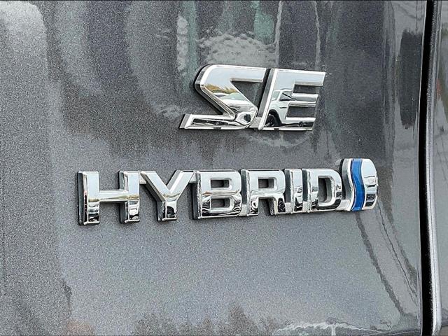 2022 Toyota RAV4 Hybrid SE