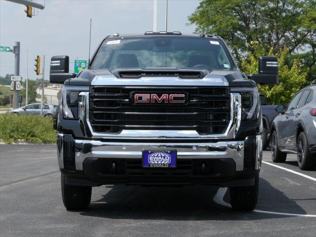 2025 GMC Sierra 2500HD 4WD Regular Cab Long Bed Pro