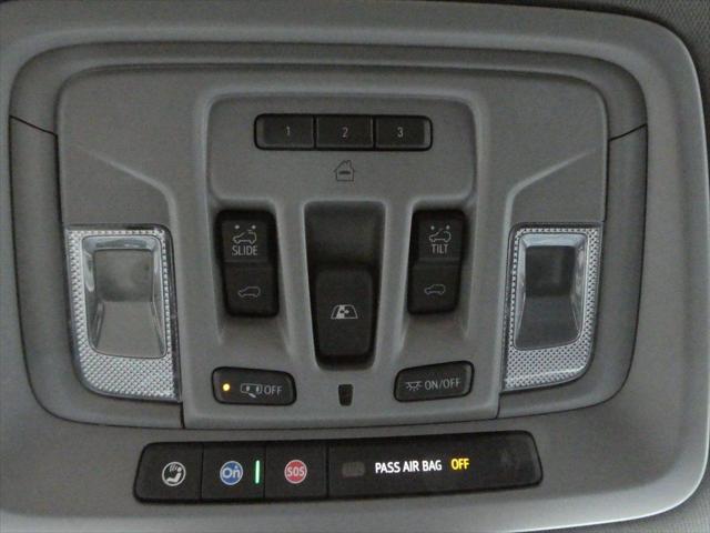 2025 GMC Sierra 2500HD 4WD Crew Cab Standard Bed SLT