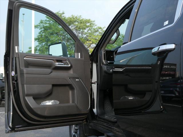 2025 GMC Sierra 2500HD 4WD Crew Cab Standard Bed SLT