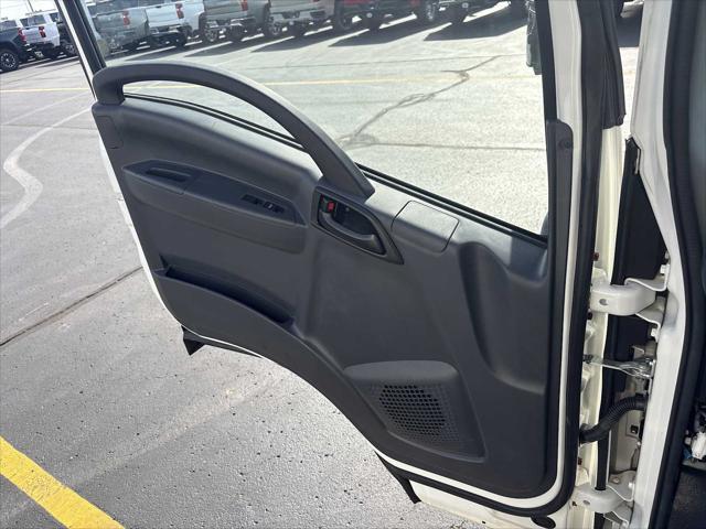 2025 Chevrolet 5500 2WD Reg Cab 176