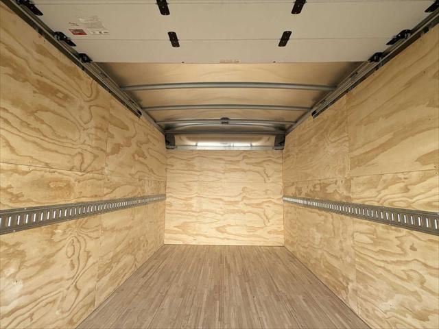 2025 Chevrolet 5500 2WD Reg Cab 176