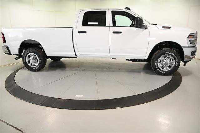 2026 RAM Ram 2500 RAM 2500 TRADESMAN CREW CAB 4X4 8 BOX