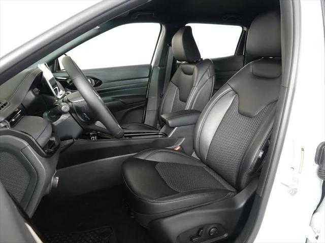 2026 Jeep Compass COMPASS LATITUDE ALTITUDE 4X4 2026 Jeep Compass COMPASS LATITUDE ALTITUDE 4X4