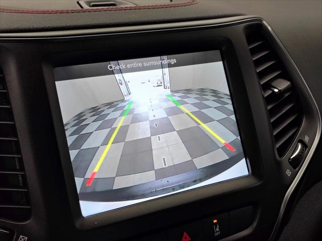 2022 Jeep Cherokee Trailhawk 4x4 2022 Jeep Cherokee Trailhawk 4x4