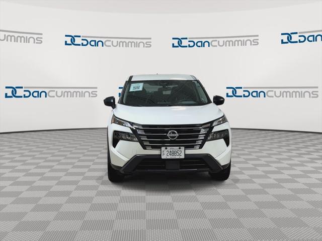 2024 Nissan Rogue S Intelligent AWD 2024 Nissan Rogue S Intelligent AWD