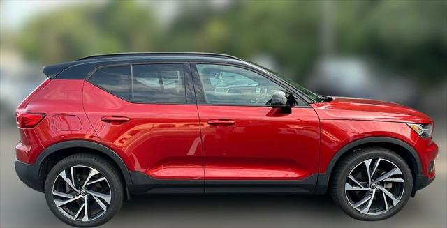 2020 Volvo XC40 T5 R-Design