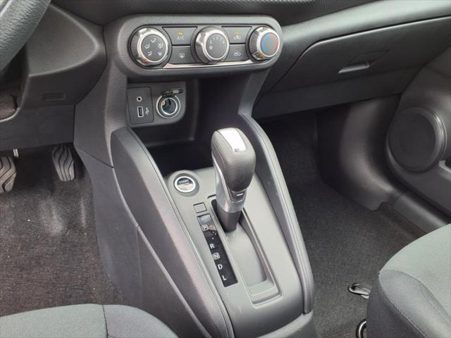 2025 Nissan Kicks S