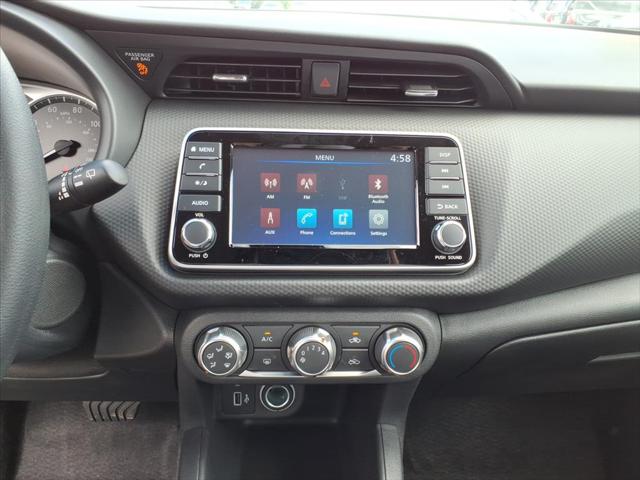 2025 Nissan Kicks S
