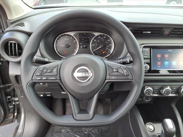 2025 Nissan Kicks S
