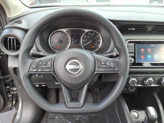 2025 Nissan Kicks S