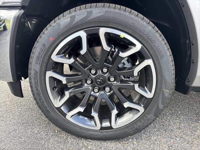 2026 RAM Ram 1500 RAM 1500 LIMITED CREW CAB 4X4 57 BOX