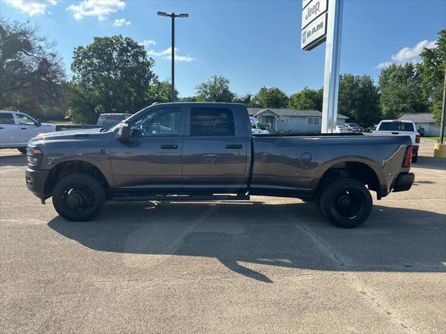 2025 RAM 3500 Tradesman Crew Cab 4x4 8 Box 2025 RAM 3500 Tradesman Crew Cab 4x4 8 Box