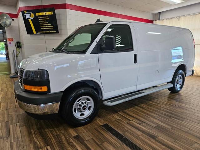 2022 GMC Savana Cargo RWD 2500 Regular Wheelbase Work Van